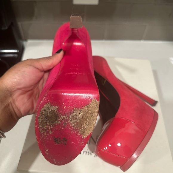 Saint Laurent Tribute Two Patent-Cap Suede Pump, Fuchsia - Picture 5 of 5